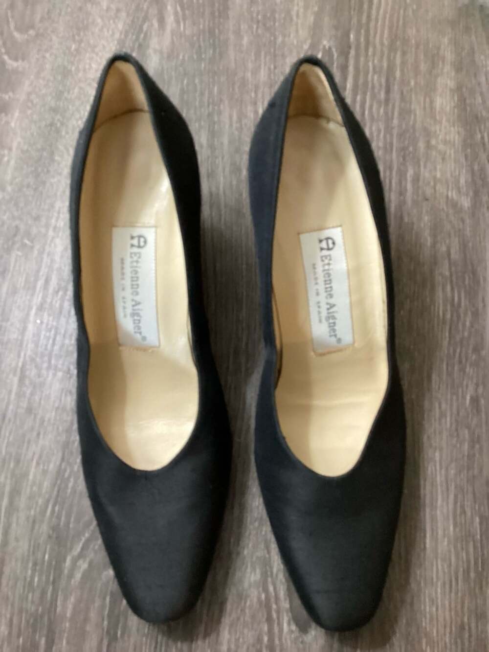 Etienne Aigner Taylor Size 6.5 M Black Pumps